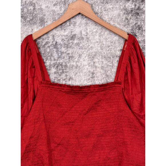 New J Crew Top 2X Womens Red Satin Smocked Square Neck Cropped Plus Size - Picture 2 of 9
